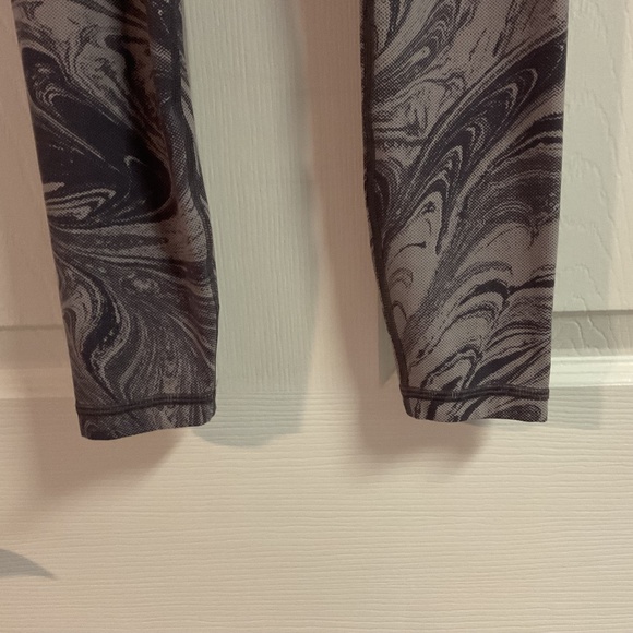 Athleta XXS transcend 7/8 tight leggings - Picture 5 of 5